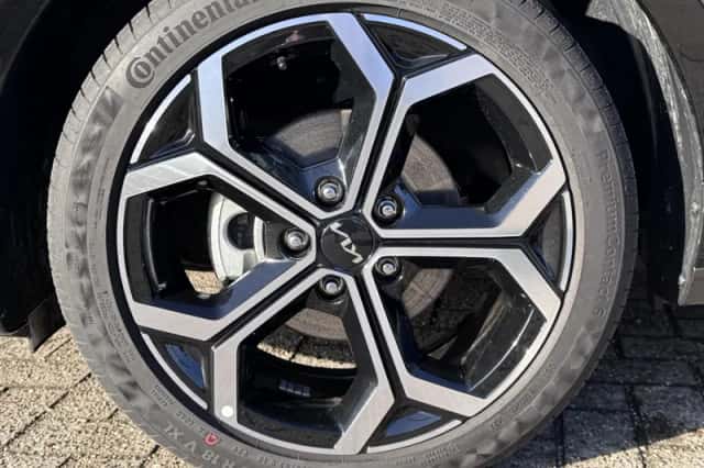 Kia Niro (2025) thumbnail 4
