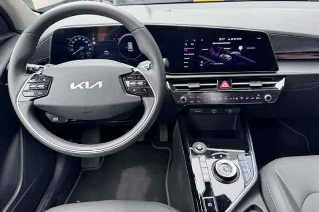 Kia Niro (2025) thumbnail 3