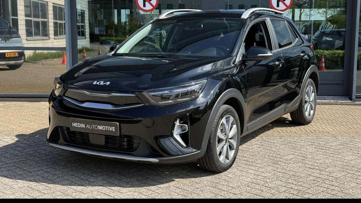 Kia Stonic (2023) — foto 1
