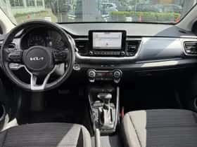 Kia Stonic (2023) thumbnail 3