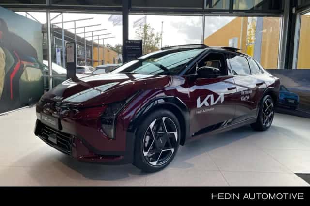Kia EV4 (2025) thumbnail 1