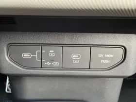 Kia EV4 (2025) thumbnail 23