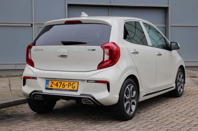 Kia Picanto (2024) thumbnail 2
