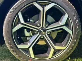 Kia Niro (2025) thumbnail 4