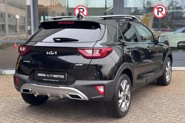 Kia Stonic (2025) thumbnail 2