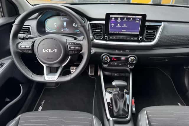 Kia Stonic (2025) thumbnail 3