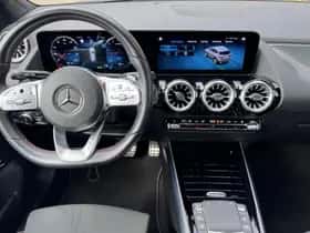 Mercedes-Benz GLA (2021) thumbnail 3