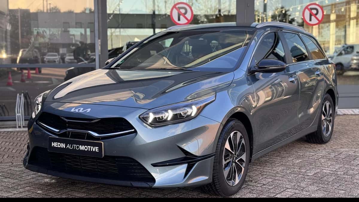 Kia Ceed Sportswagon (2025) — foto 1