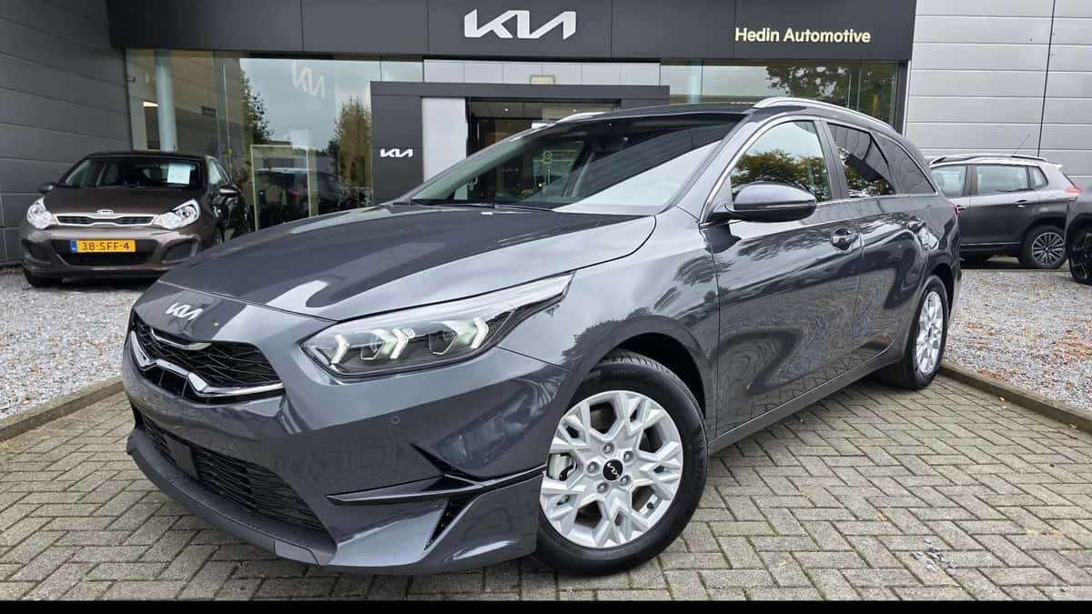 Kia Ceed Sportswagon (2025) — foto 1