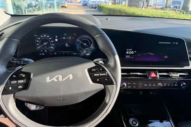 Kia Niro EV (2025) thumbnail 16