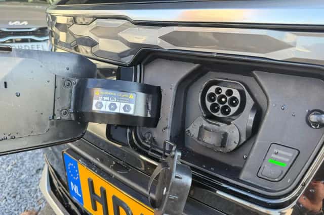 Kia Niro EV (2025) thumbnail 4