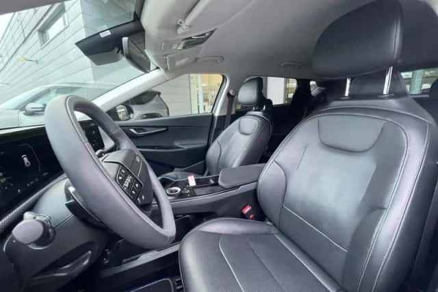 Kia EV6 (2025) thumbnail 12