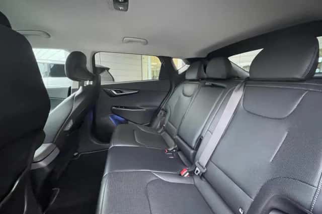 Kia EV6 (2025) thumbnail 13