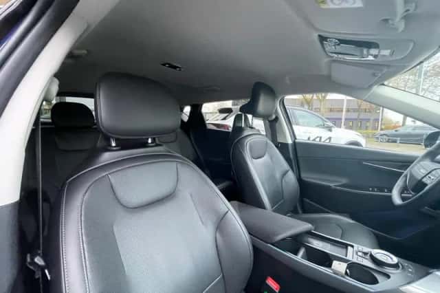 Kia EV6 (2025) thumbnail 15