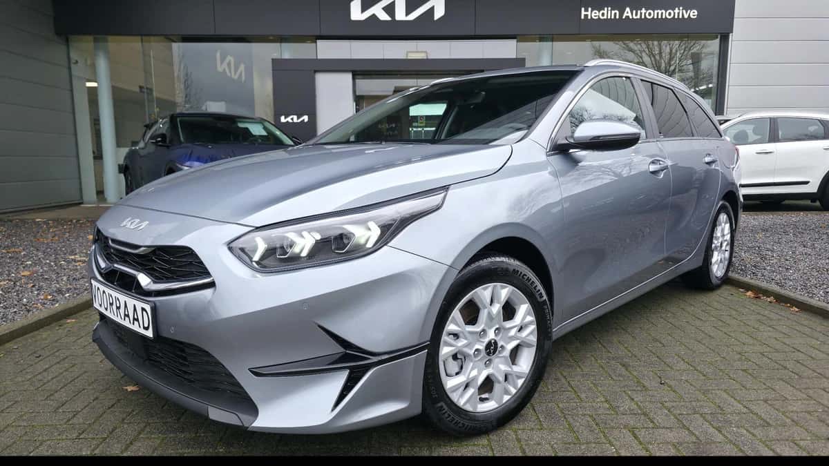 Kia Ceed Sportswagon (2025) — foto 1