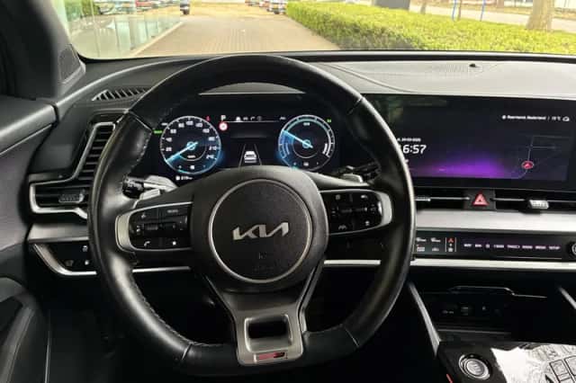 Kia Sportage (2023) thumbnail 11