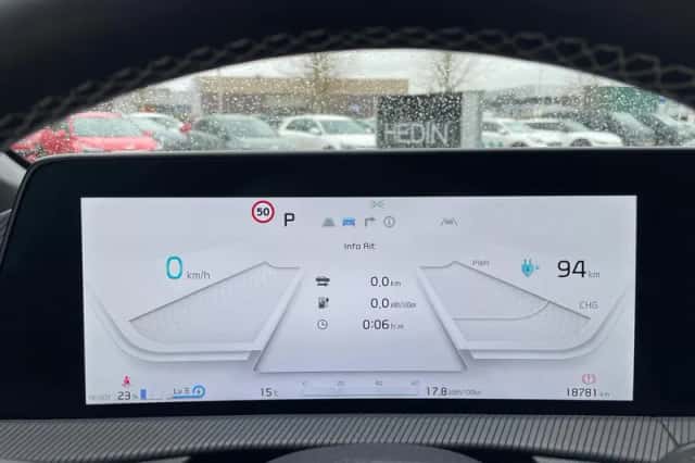 Kia EV6 (2024) thumbnail 23