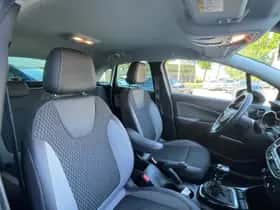 Opel Crossland X (2018) thumbnail 14