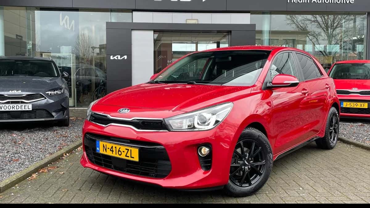 Kia Rio (2017) — foto 1