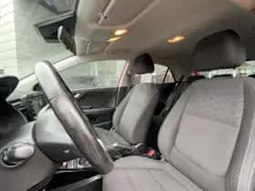 Kia Rio (2017) thumbnail 12