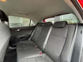 Kia Rio (2017) thumbnail 13