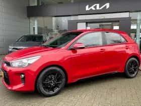 Kia Rio (2017) thumbnail 3