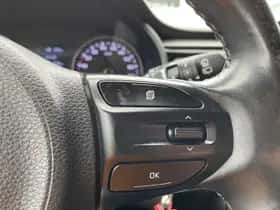 Kia Rio (2017) thumbnail 23
