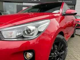 Kia Rio (2017) thumbnail 9