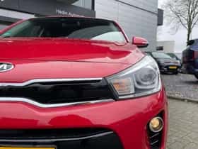 Kia Rio (2017) thumbnail 10