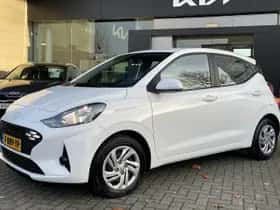 Hyundai i10 (2023) thumbnail 2