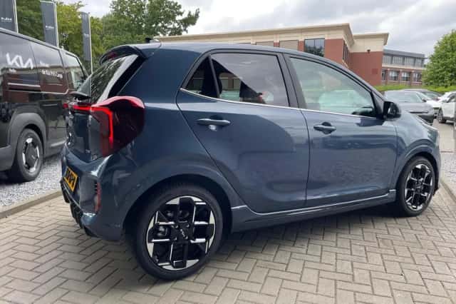 Kia Picanto (2025) thumbnail 4