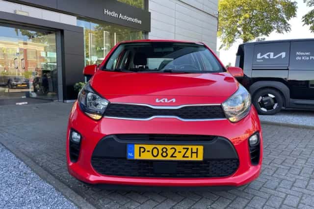 Kia Picanto (2022) thumbnail 5
