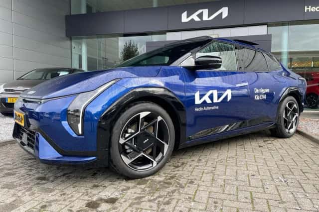 Kia EV4 (2025) thumbnail 2