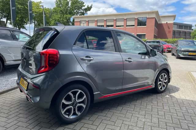 Kia Picanto (2021) thumbnail 4