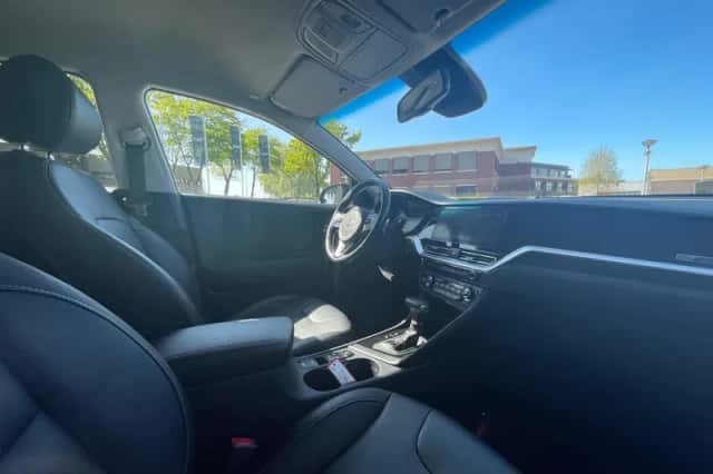 Kia Niro (2021) thumbnail 13