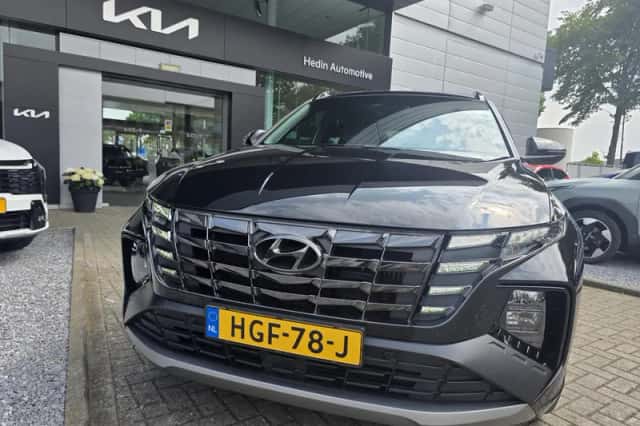 Hyundai Tucson (2021) thumbnail 3