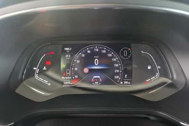 Renault Captur (2022) thumbnail 12