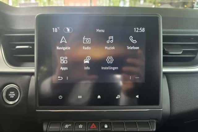 Renault Captur (2022) thumbnail 15