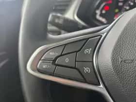 Renault Captur (2022) thumbnail 17