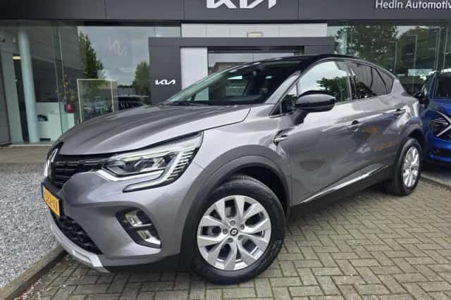 Renault Captur (2022) thumbnail 23