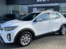 Kia Stonic (2023) thumbnail 2