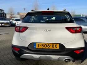 Kia Stonic (2023) thumbnail 6