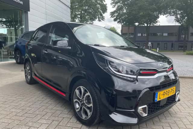 Kia Picanto (2021) thumbnail 3