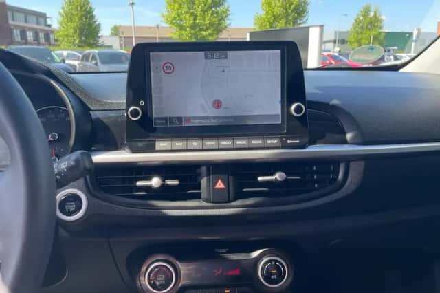 Kia Picanto (2022) thumbnail 11