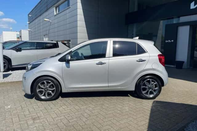 Kia Picanto (2022) thumbnail 3