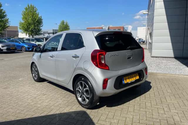 Kia Picanto (2022) thumbnail 6