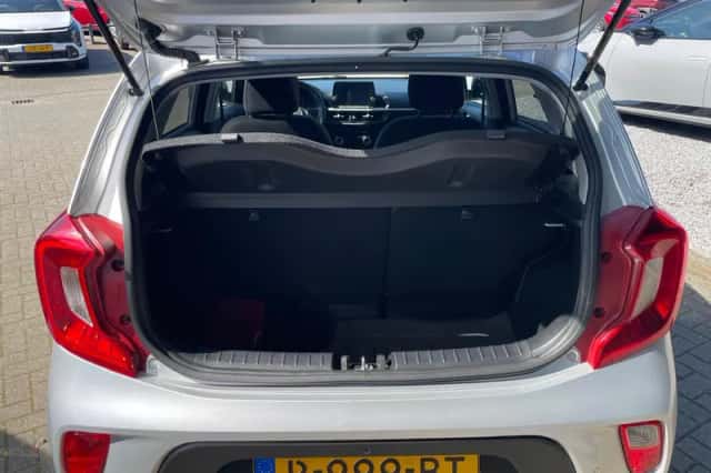 Kia Picanto (2022) thumbnail 8