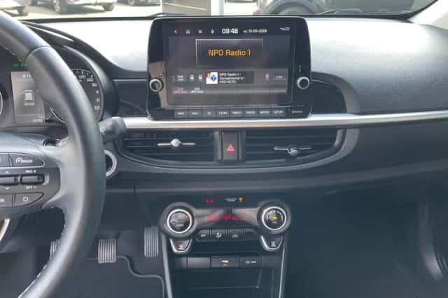Kia Picanto (2023) thumbnail 20