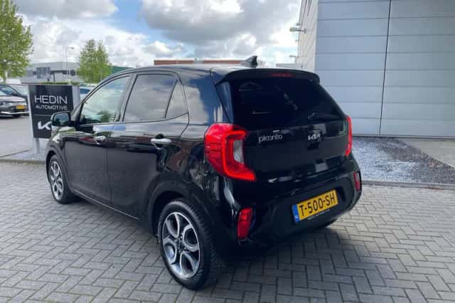 Kia Picanto (2023) thumbnail 3