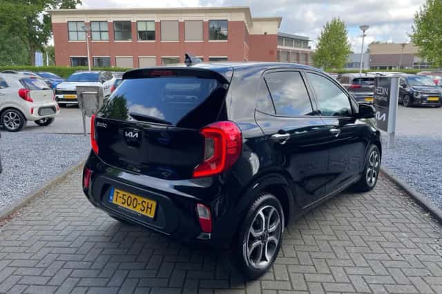Kia Picanto (2023) thumbnail 4